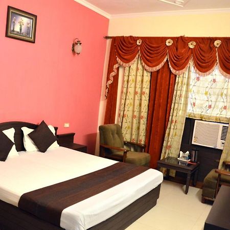 Hotel City Paradise Chandīgarh Buitenkant foto